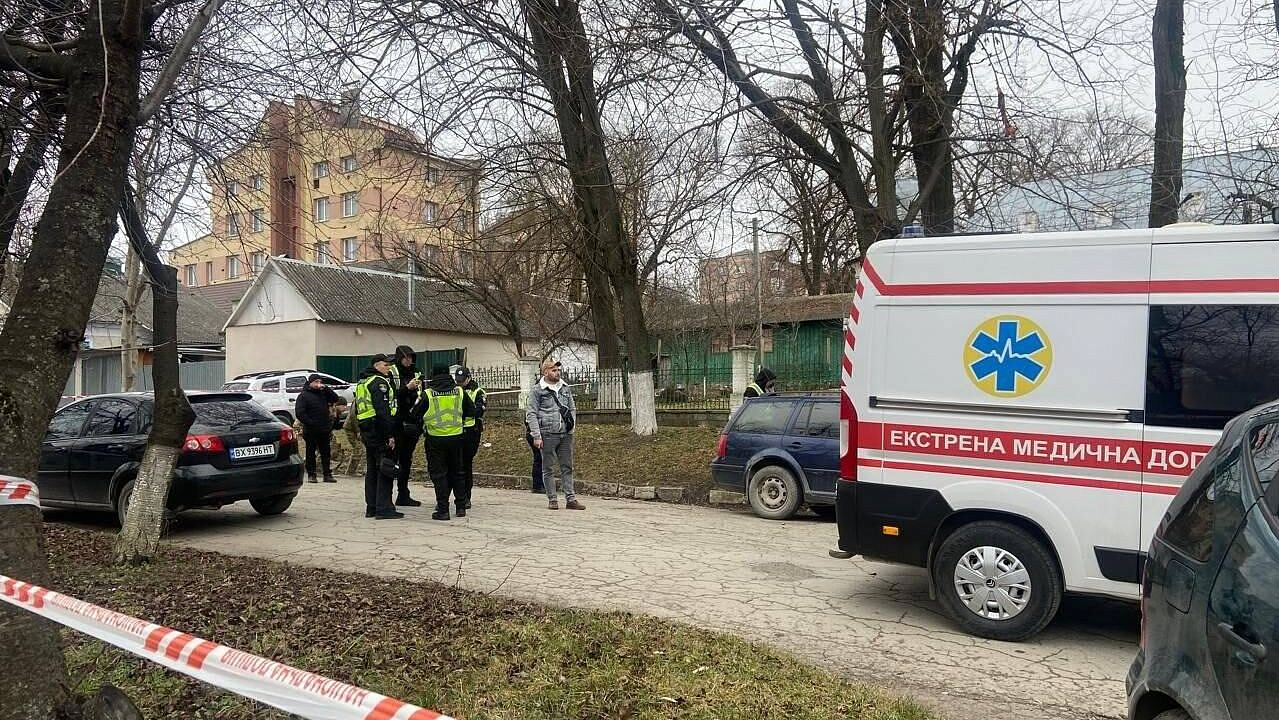 Военторги Украины публикуют объявления о продаже шевронов "Я не из ТЦК"