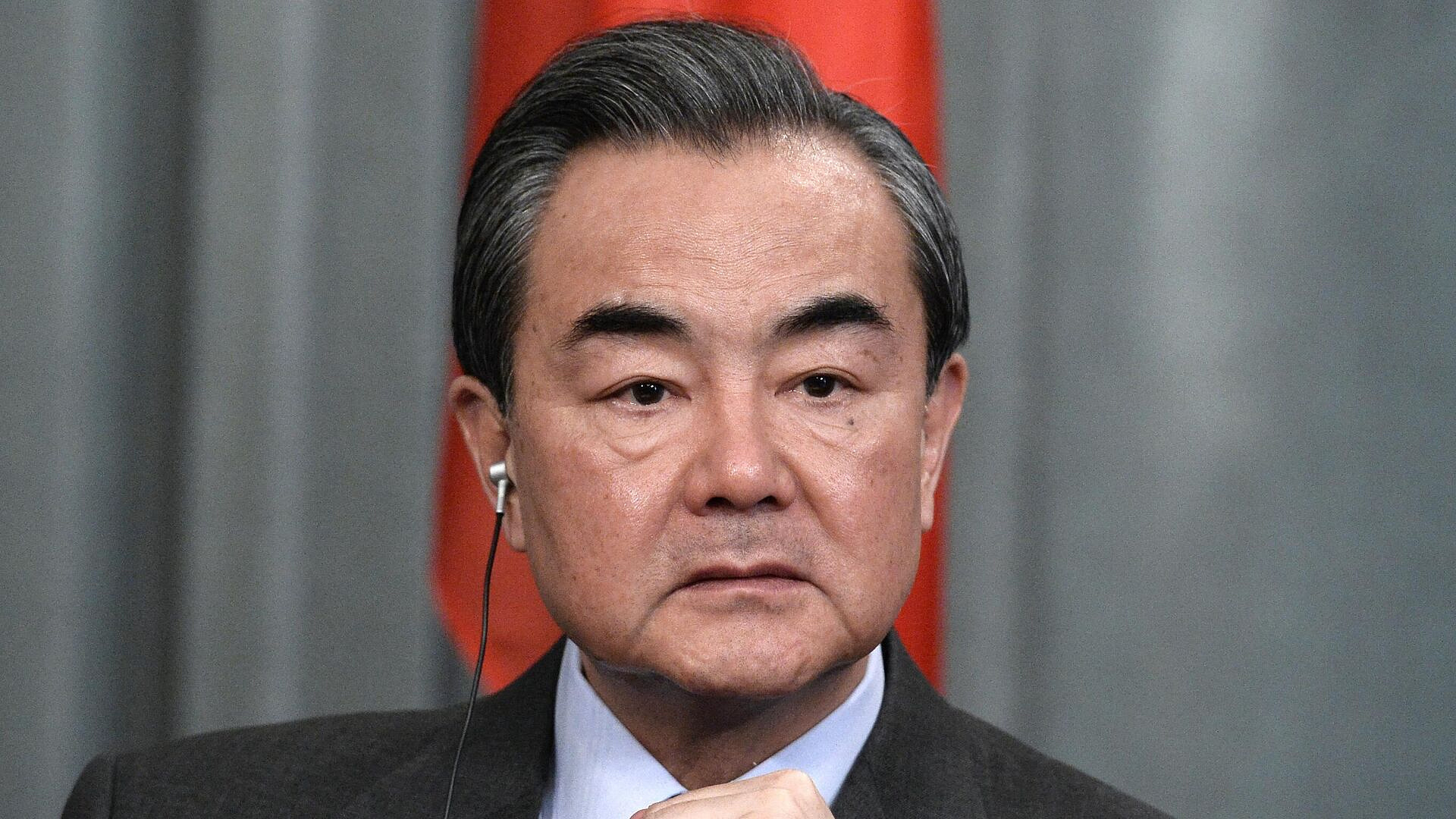 Ван И заявил, что конфликт на Ближнем Востоке не должен был начинаться