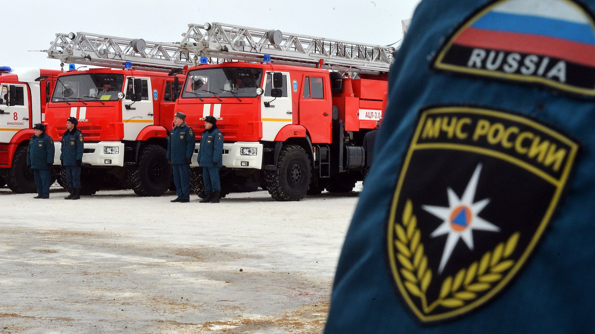 В Кизилюрте эвакуировали жителей домов недалеко от пожара