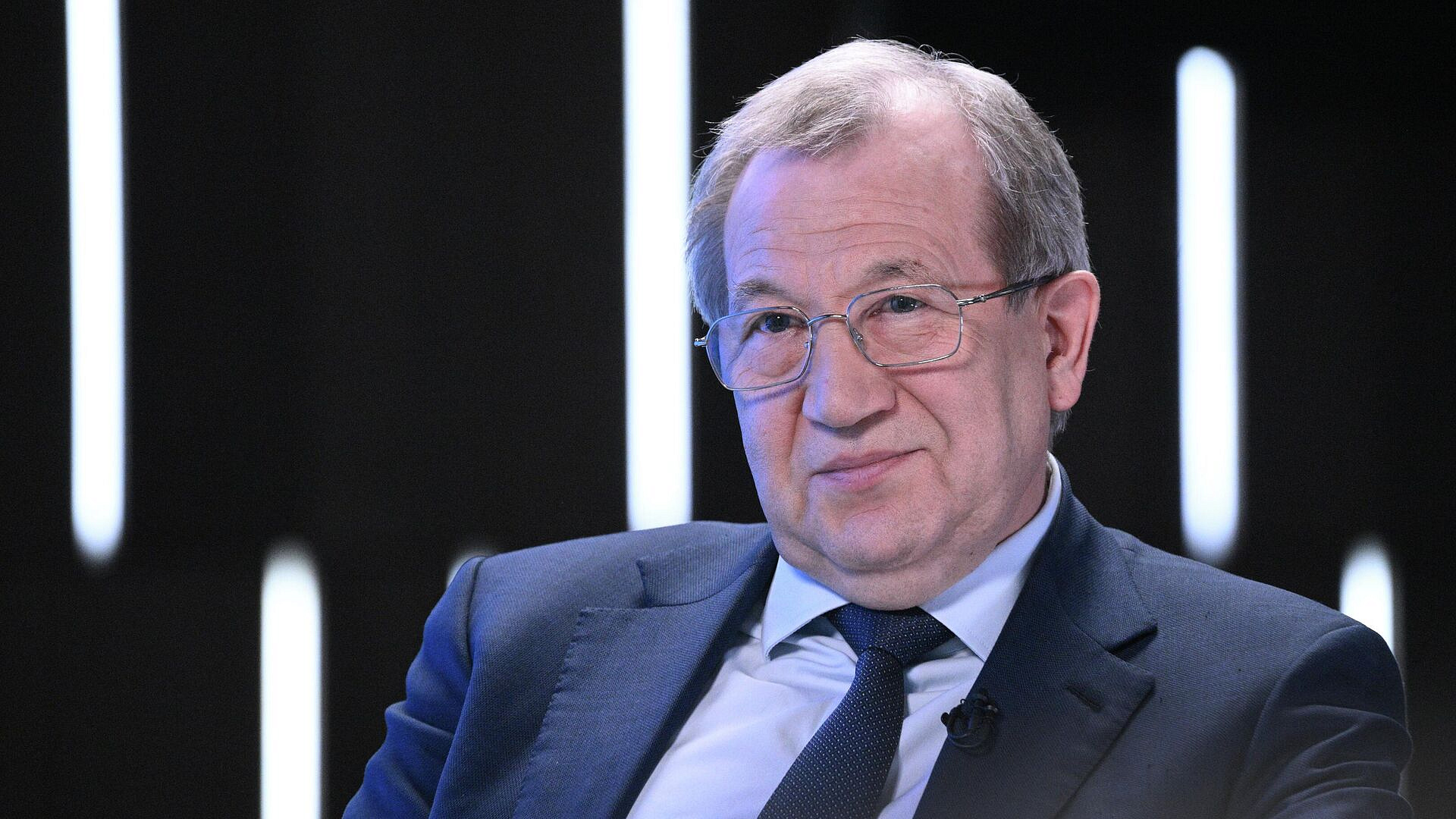 Глава РАН рассказал о работе над противораковой вакциной