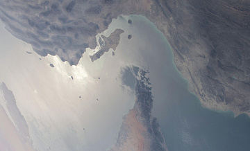 На Западе оценили шансы разблокировать Ормуз военным путем, пишет FT