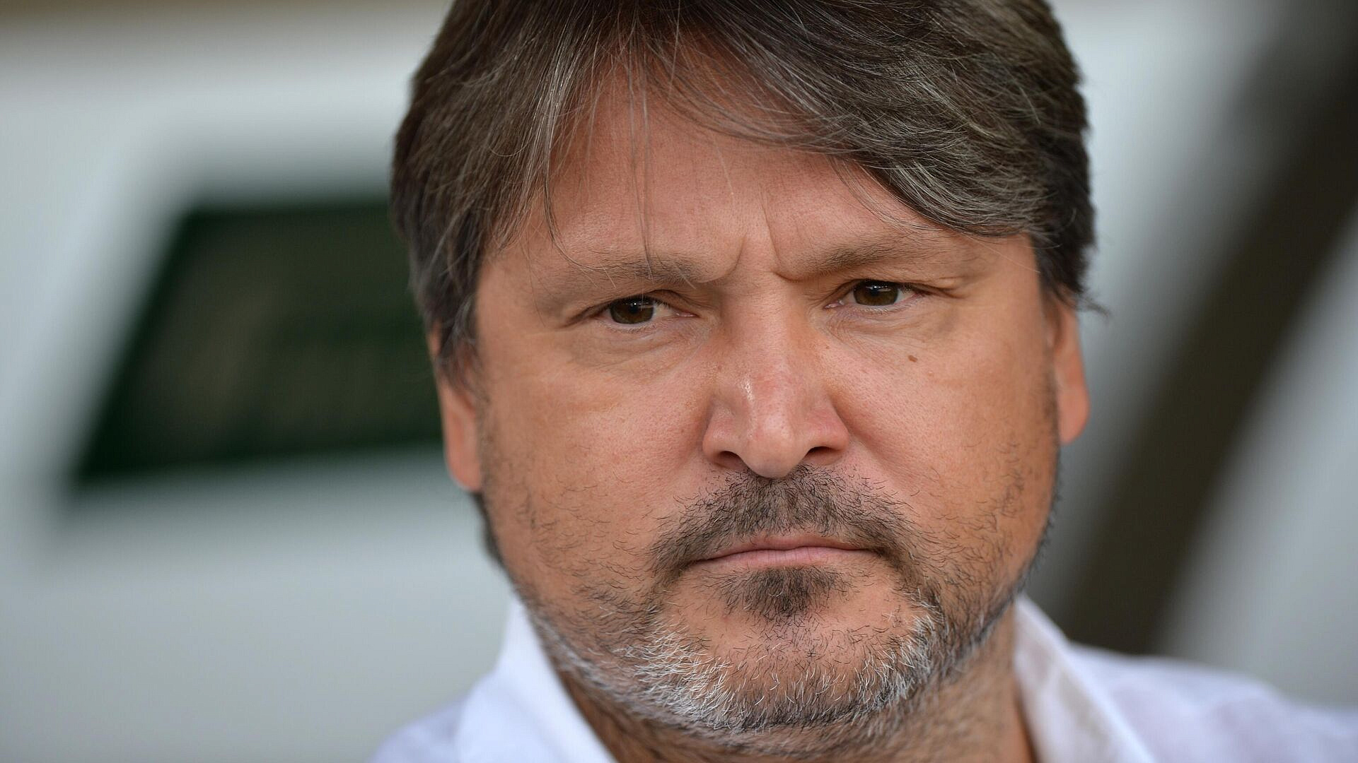 Главный тренер махачкалинского "Динамо" выругался матом на флеш-интервью