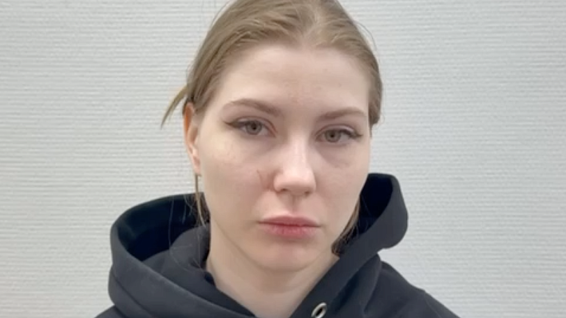 В РПЦ призвали девушку, сделавшую кальян из кулича, раскаяться