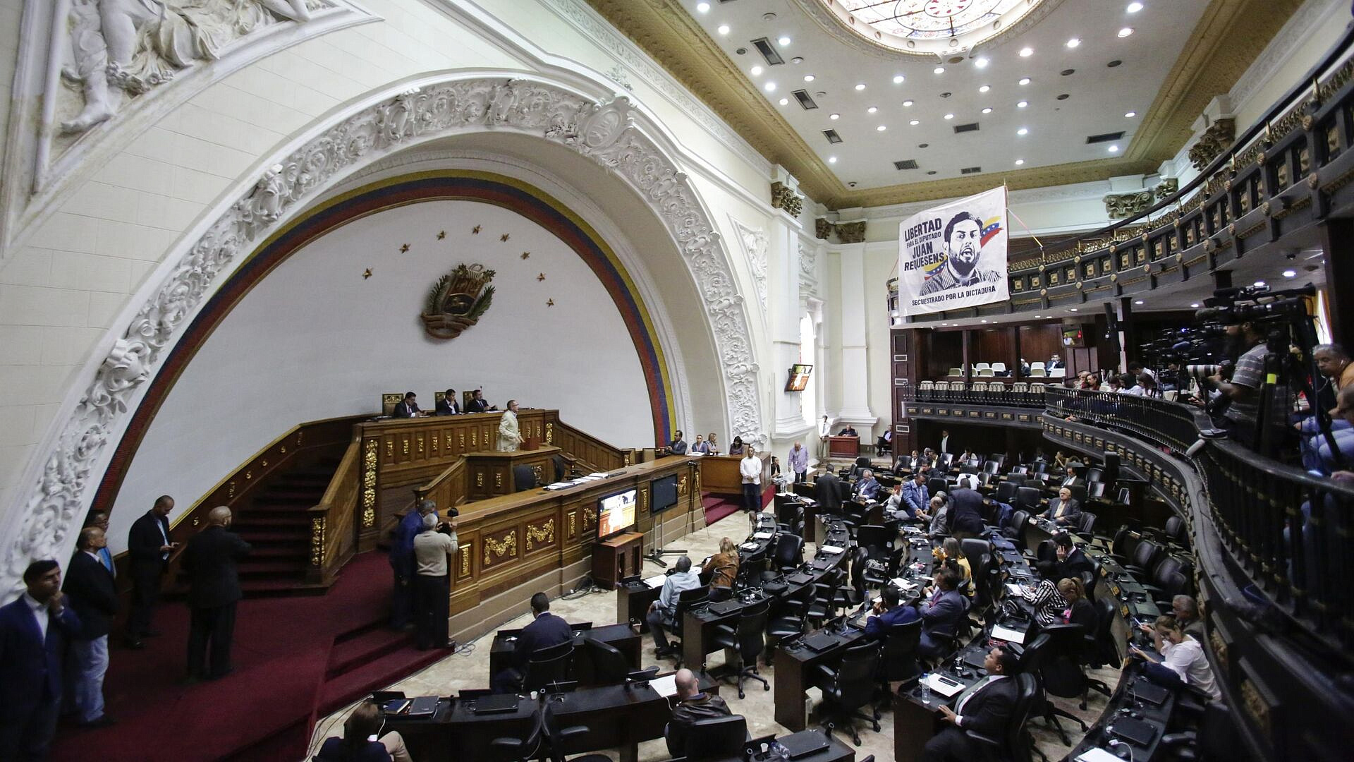 � ������ ���������� � ����������� �� ����������� ������������� ���������