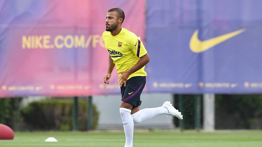 Победитель ЛЧ с "Барселоной" объявил о завершении карьеры в 32 года