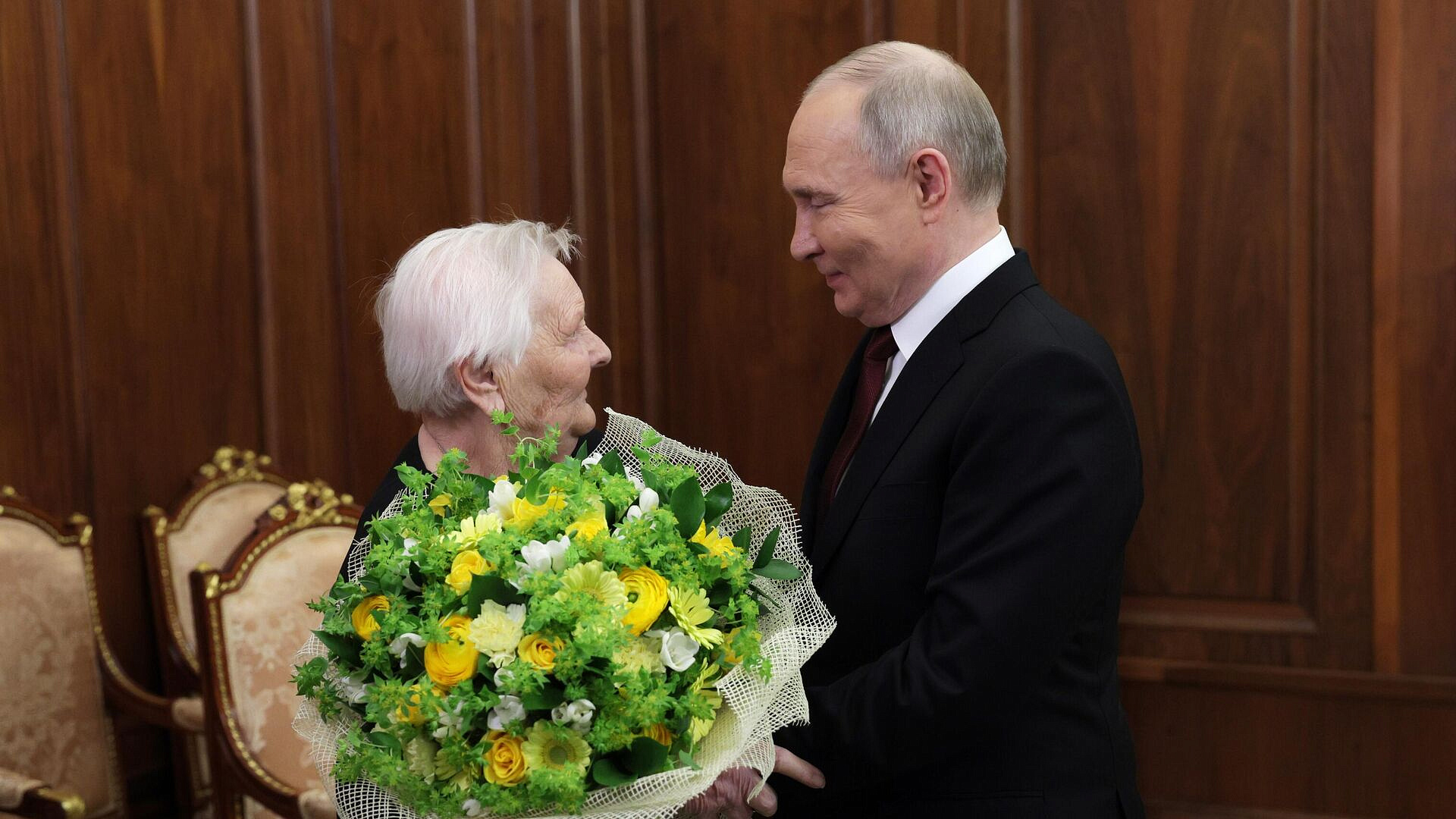 Учительница Путина рассказала, что он был своим и во дворе, и в классе