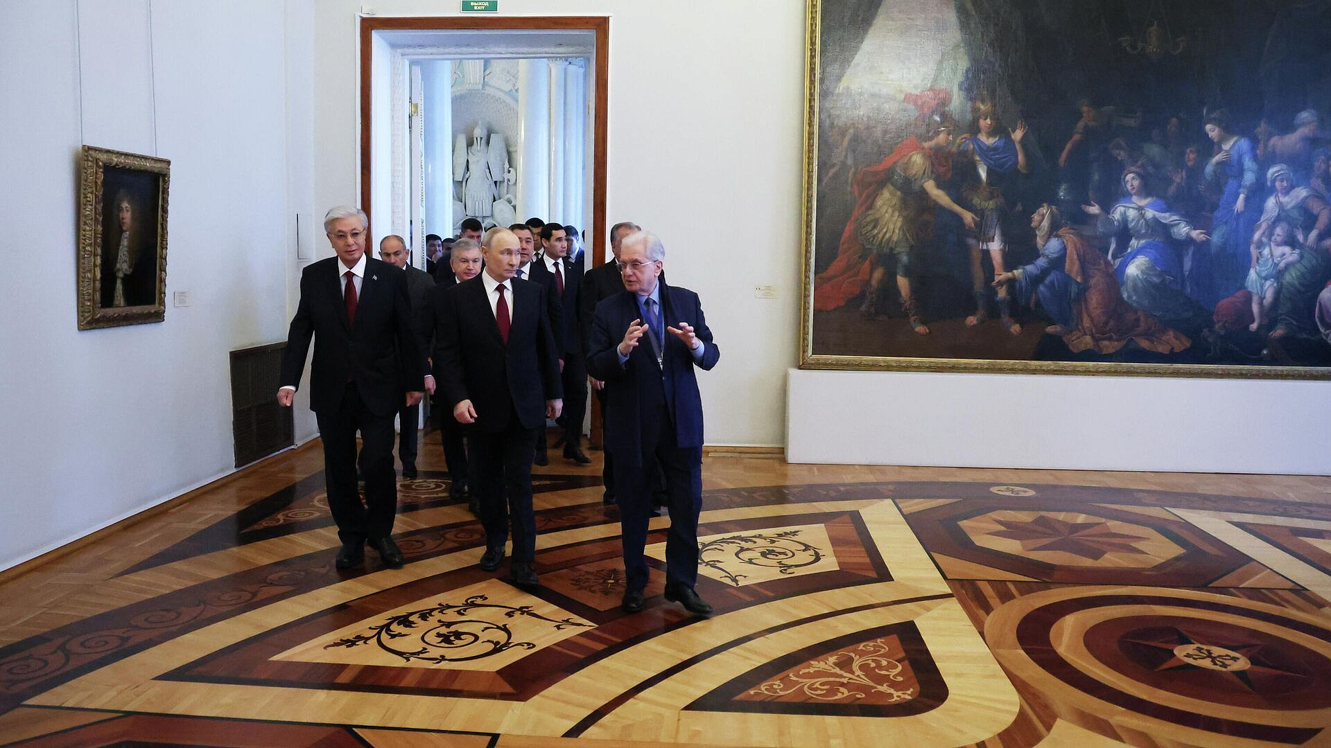 В Эрмитаже рассказали, какие залы посетили Путин и лидеры стран СНГ