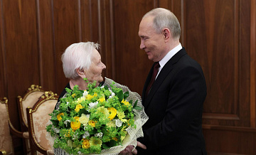 Учительница Путина рассказала, что он был своим и во дворе, и в классе