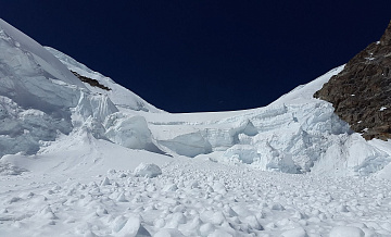 В Австрии подросток погиб при сходе лавины