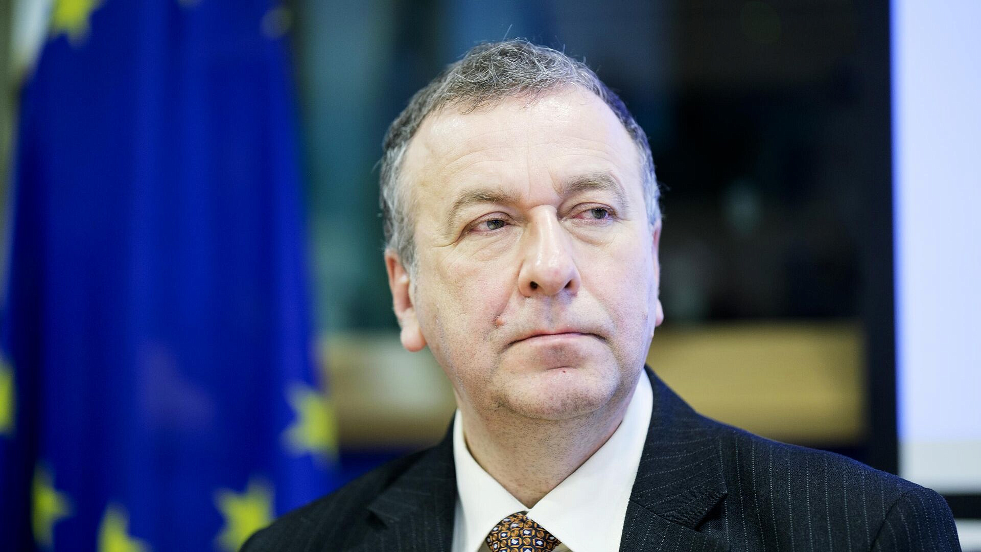 ���������� �������� ������ � ������ ����������� � ������������