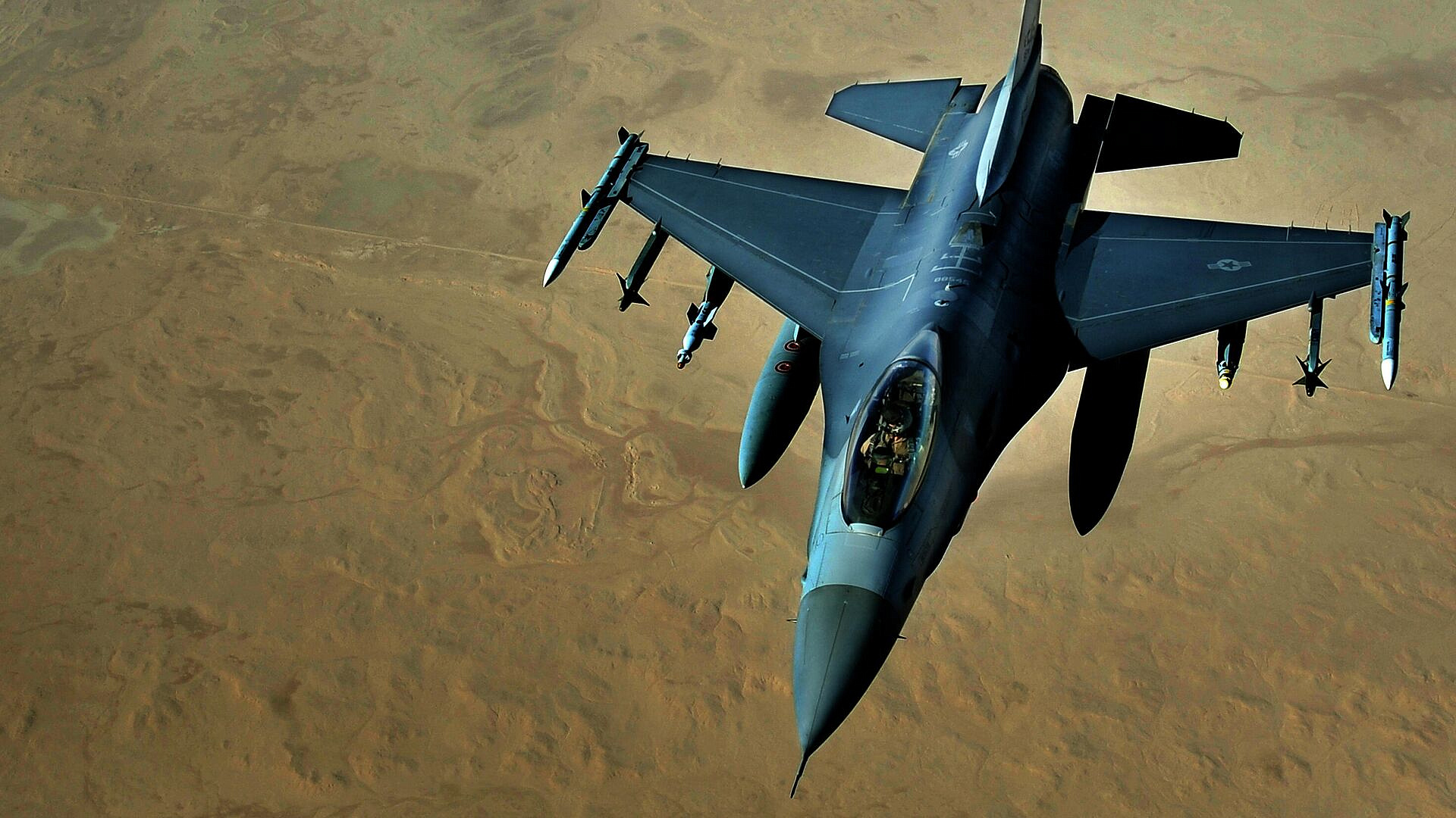     F-16,  