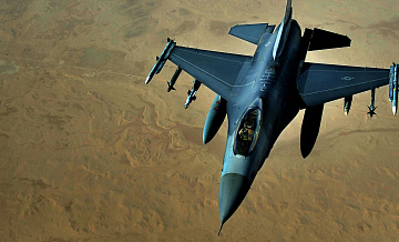     F-16,  