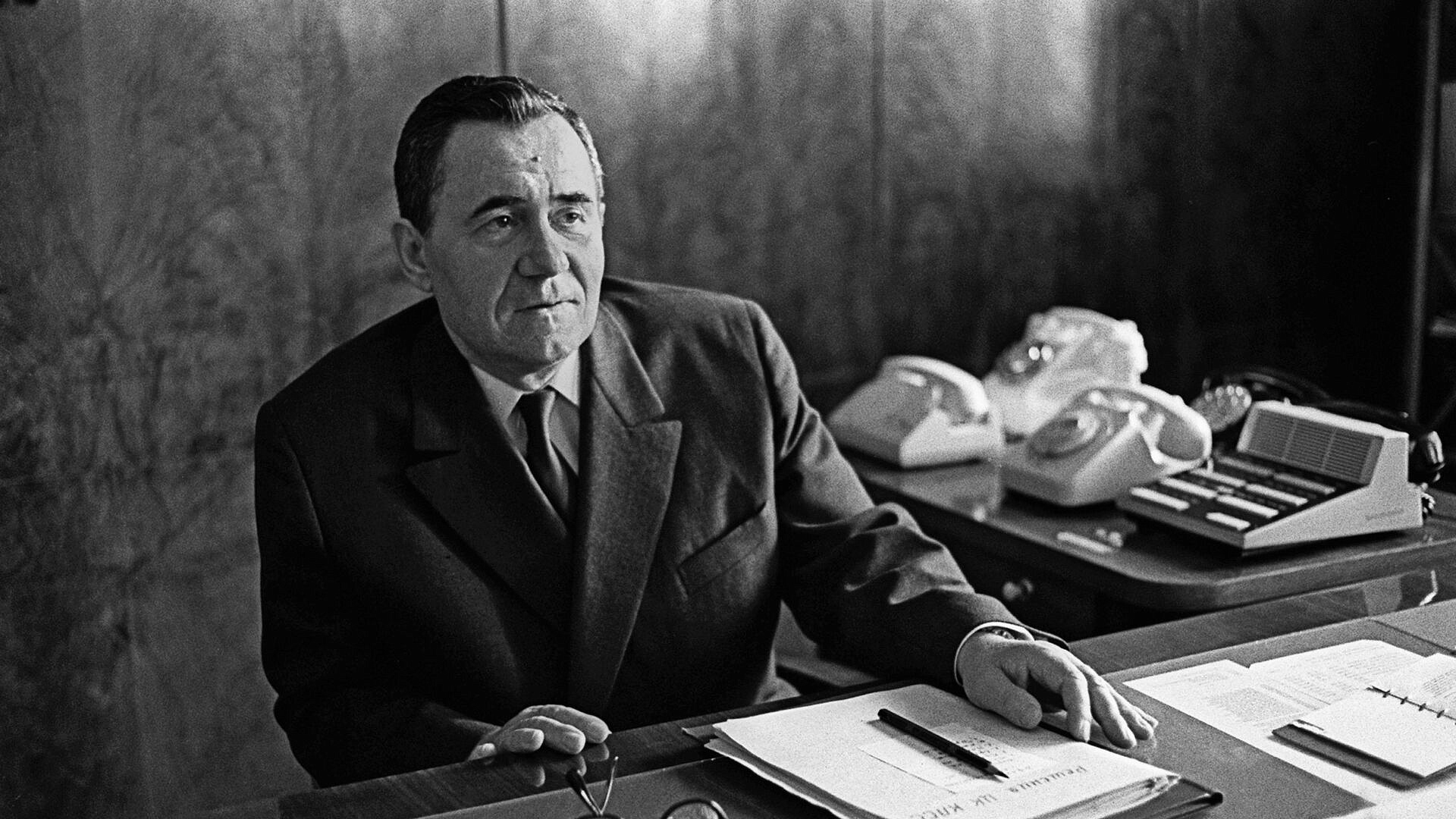 ����� ��������, ������ ������� �������� "������ ���"