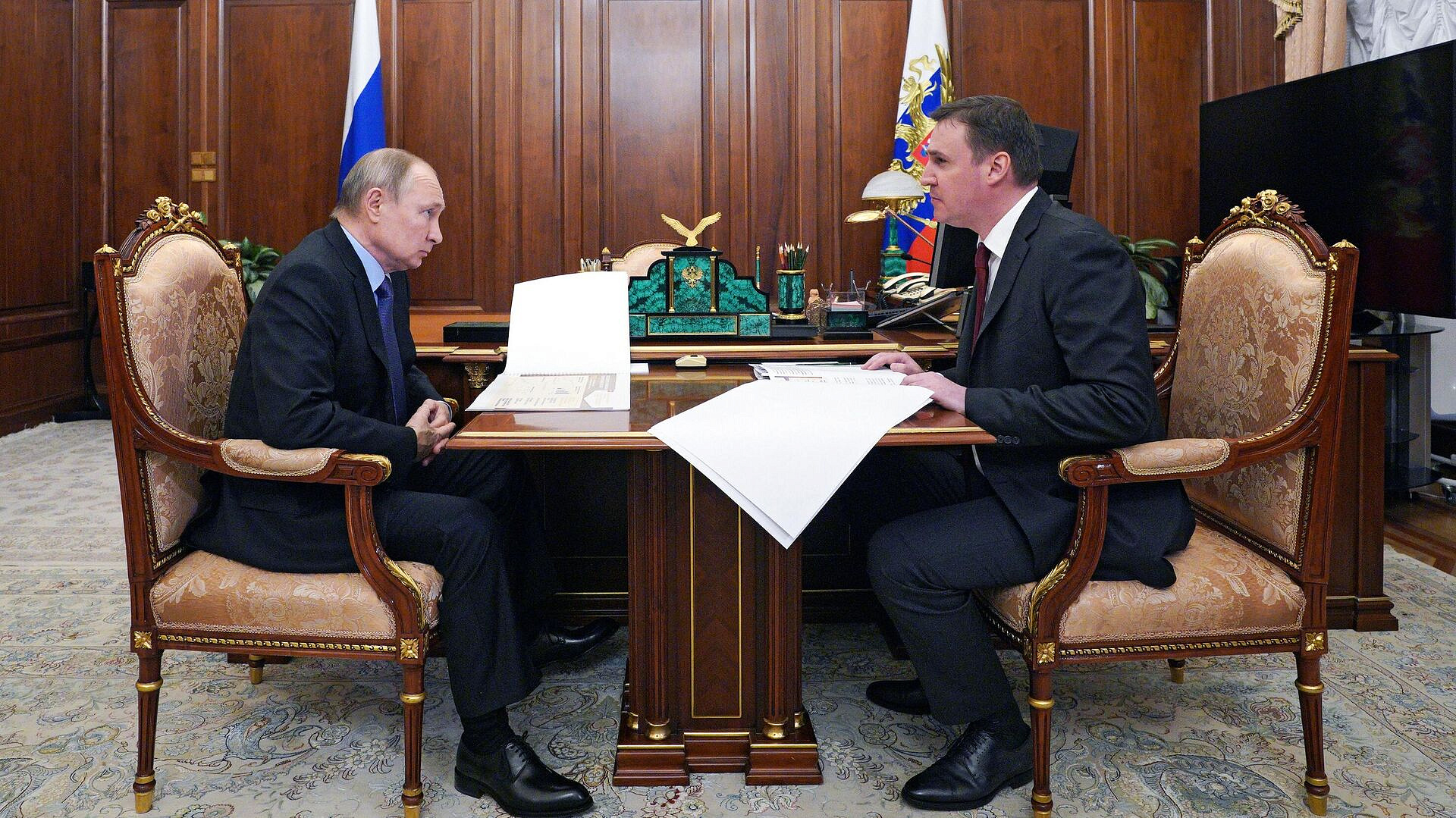 Путин поблагодарил Патрушева за хороший старт сельхозработ