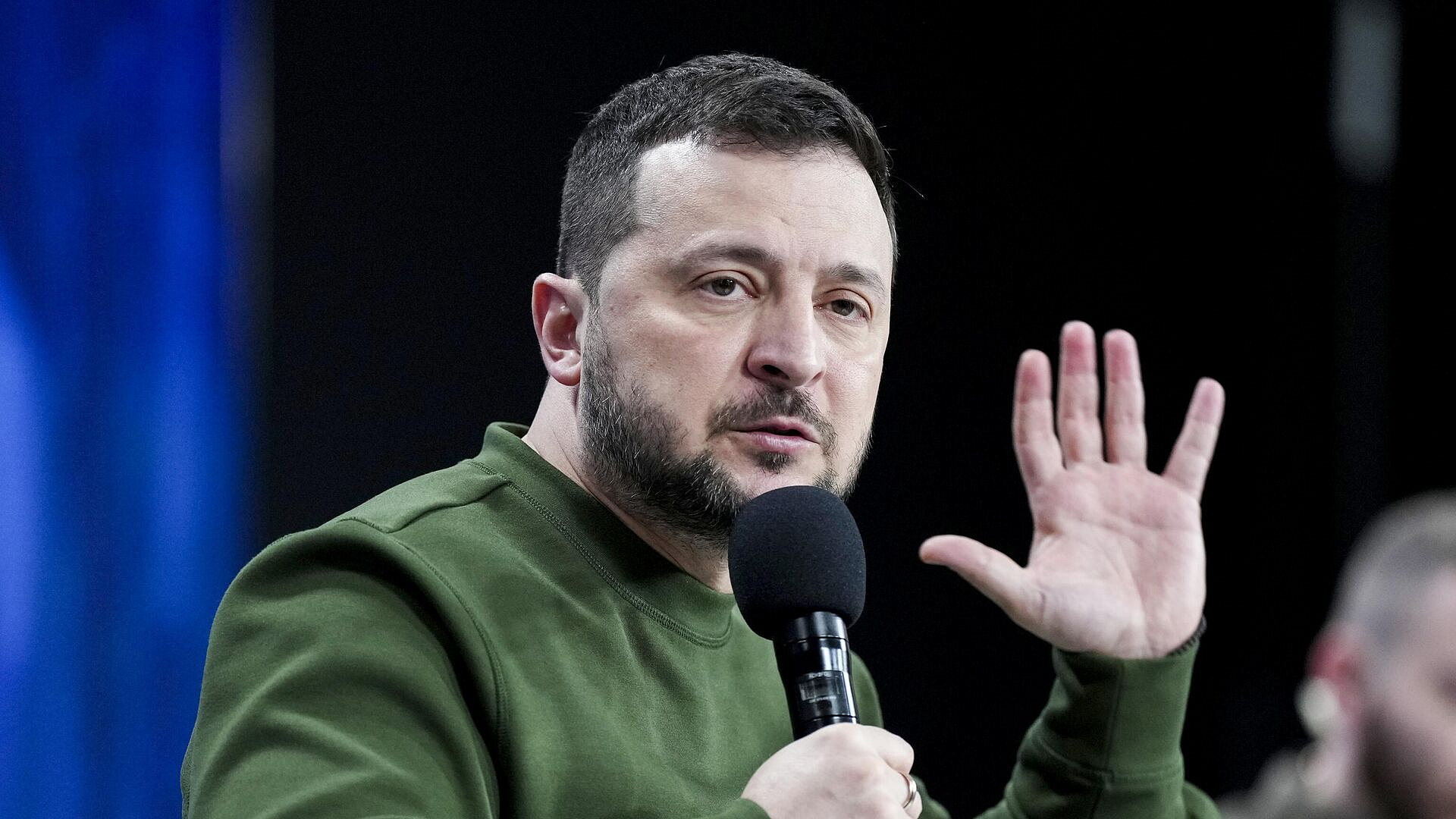 "До последнего украинца": в Турции остались в шоке от решения Зеленского