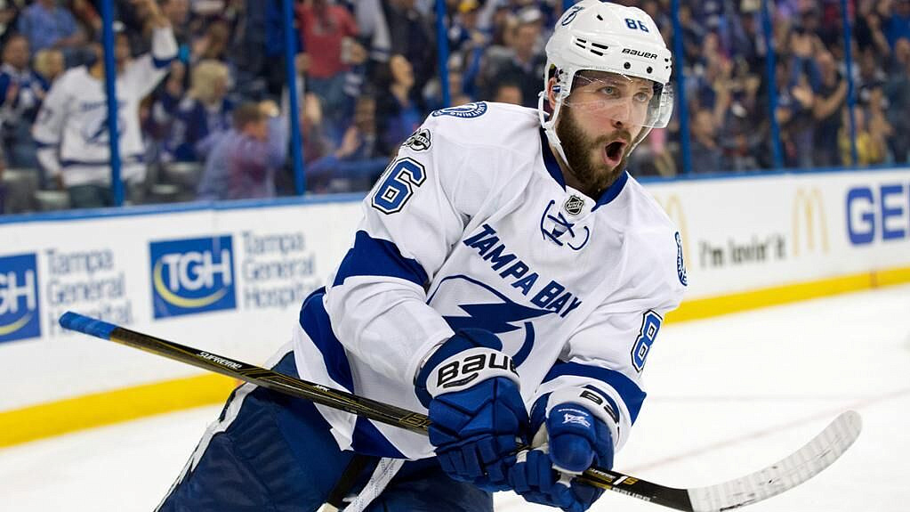 Кучерова признали второй звездой игрового дня в НХЛ