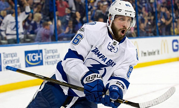 Кучерова признали второй звездой игрового дня в НХЛ