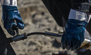 Сечин рассказал, почему водород не выдерживает конкуренции с нефтью и газом