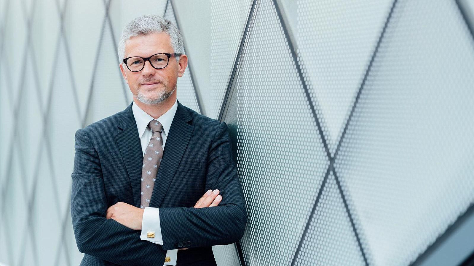 Постпред Украины в ООН купил квартиру в ФРГ по цене, превышающей его доходы