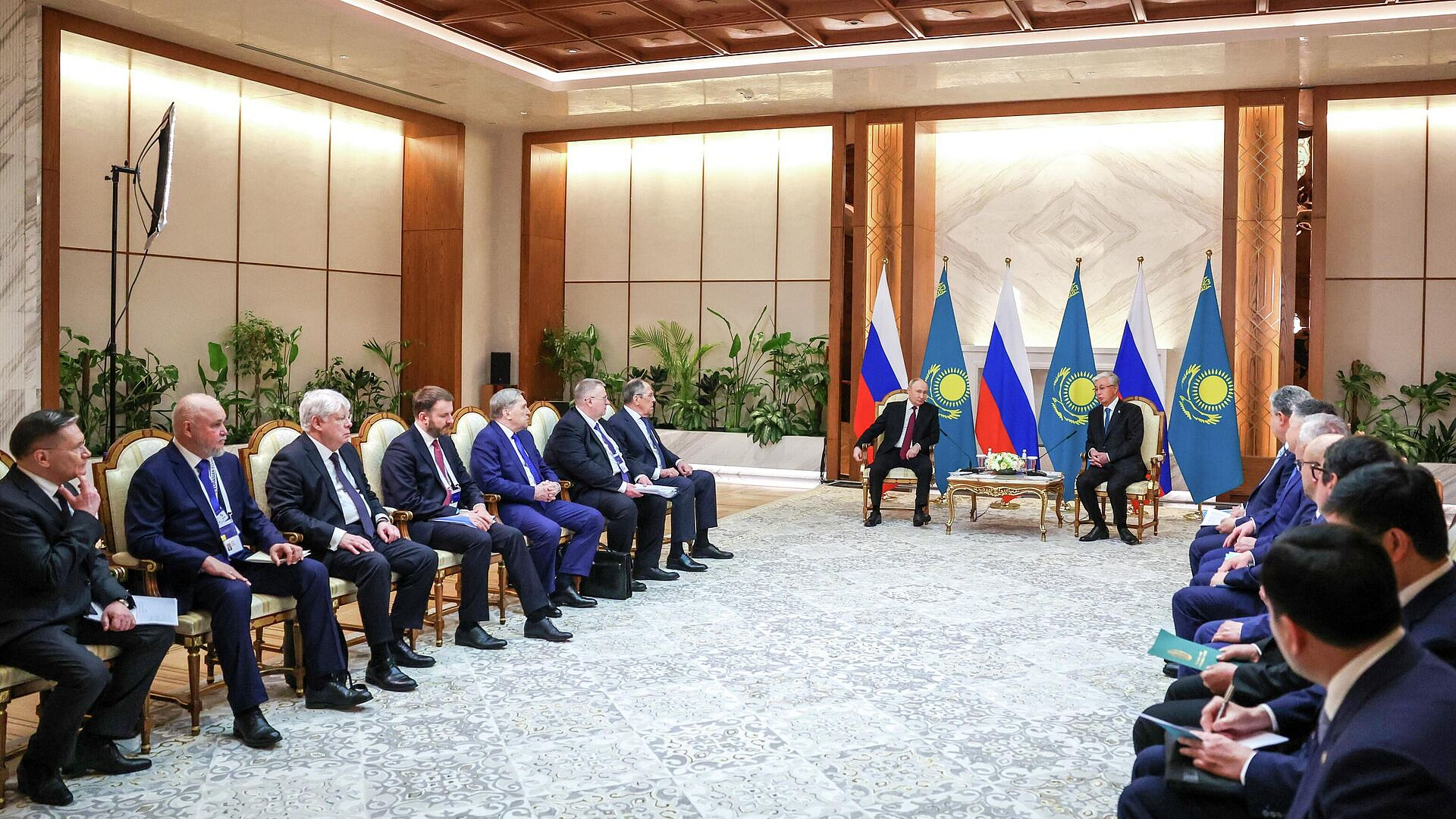 Токаев заявил об огромном значении визита Путина в Казахстан