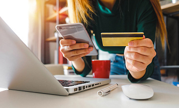 Центральный банк России предлагает бесплатные переводы самому себе