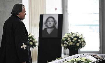 Эрнст выразил соболезнования в связи со смертью Олейникова