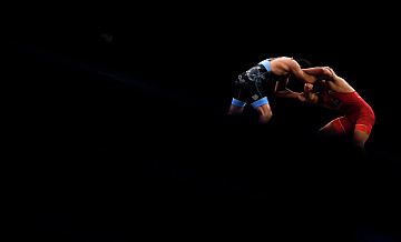 Борцы из КНДР завоевали восемь медалей на международном турнире в России