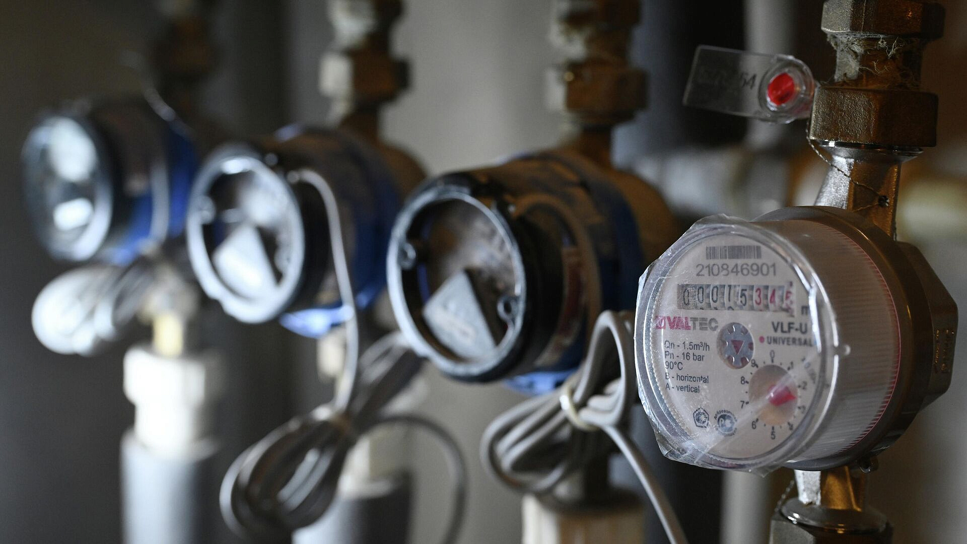 В Госдуме поддерживают усиление контроля за тарифами ЖКХ, заявил Володин