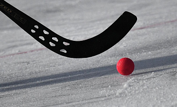 "Кузбасс" вышел в полуфинал ЧР по бенди после техпоражения "Старта"