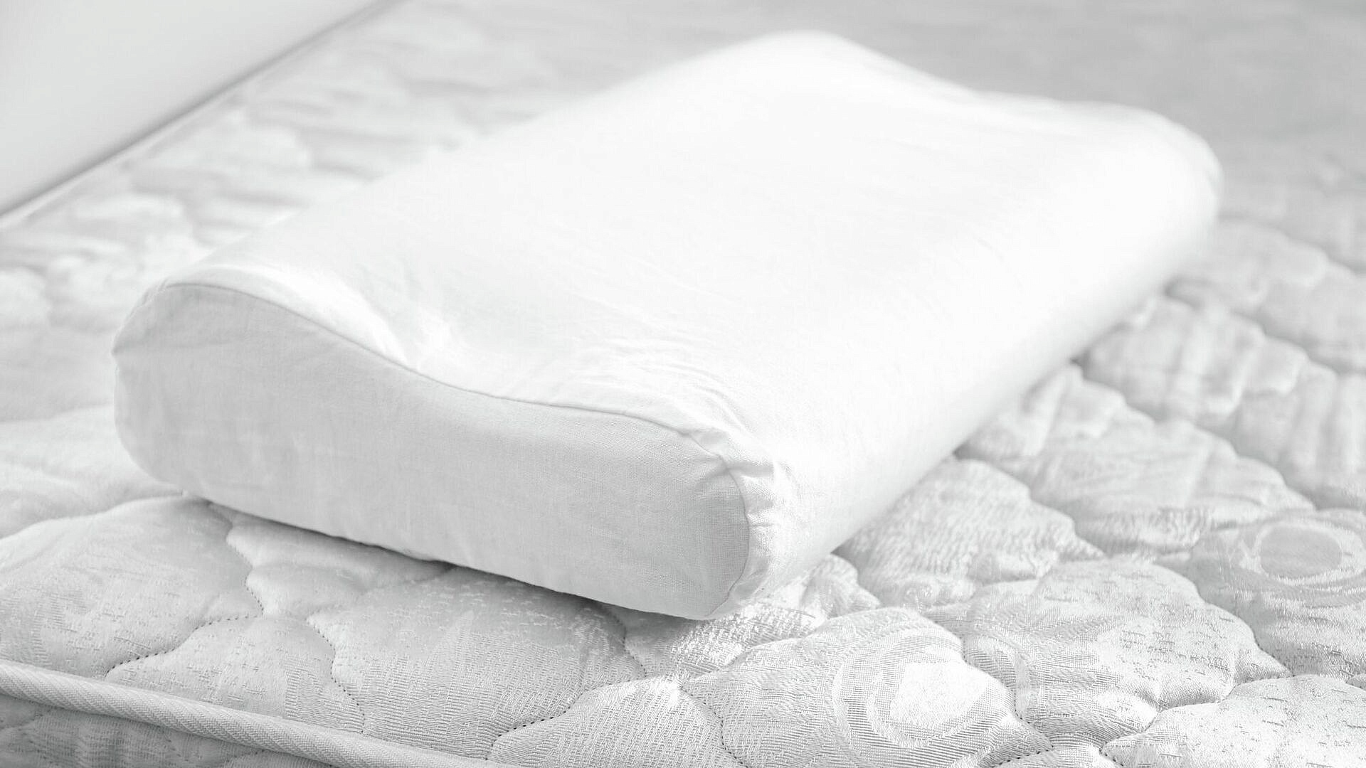 В Госдуме рассказали, чем опасны подушки из латекса