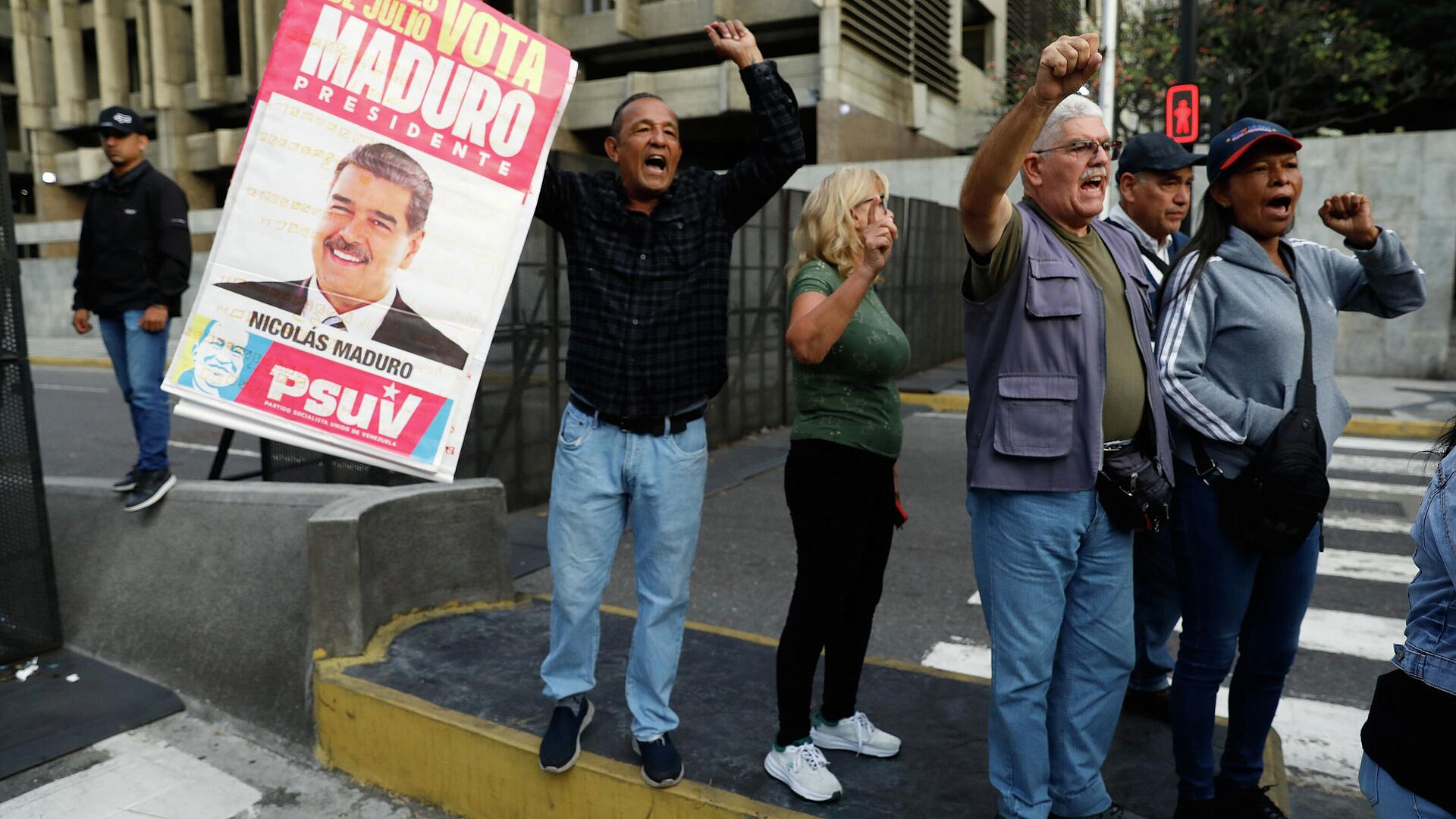 ���������� ������ �������� ����� ��������� �� ������� � ���������