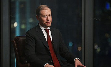 Мантуров рассказал, как поддерживает российских производителей