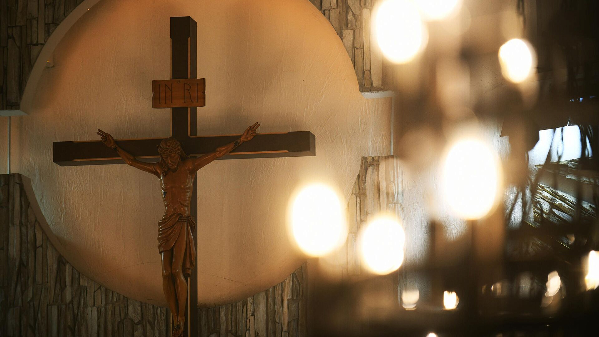 ����� 200 ���������� � ������� ������������� ����������� ������